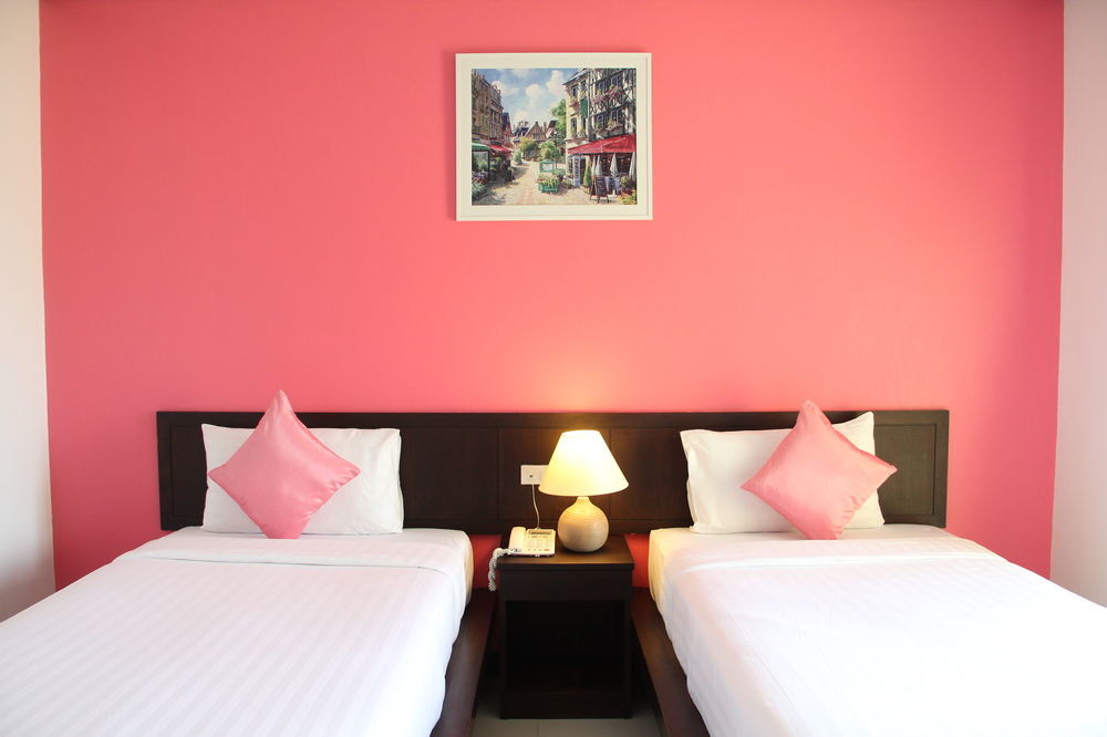 Sri Boutique Hotel Patong Exterior foto